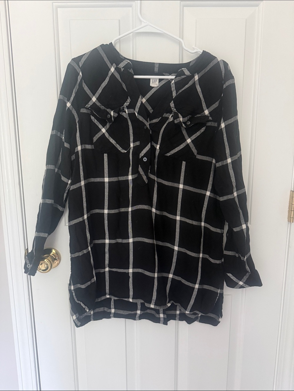 Gap Plaid Henley Tunic in Black and White